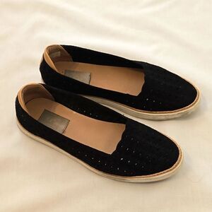 Ugg Casual Slip On-Size 8